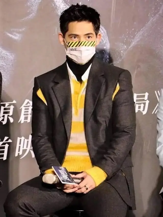 8 Potret Terbaru Vic Zhou 'Meteor Garden', Makin Menawan di Usia 40 Tahun