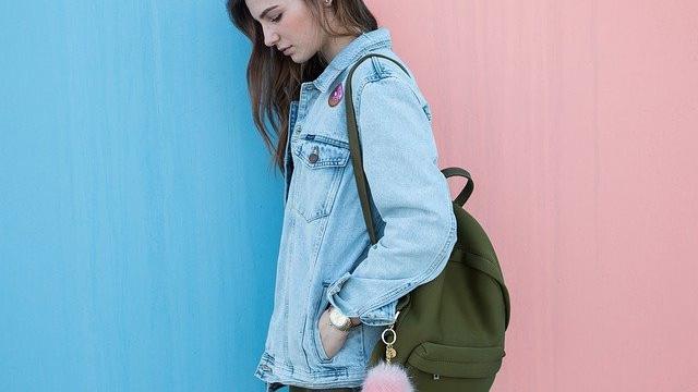 Ilustrasi jaket denim