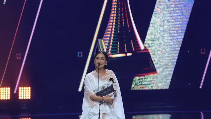 [Bintang] Ayu Laksmi -IBOMA 2018