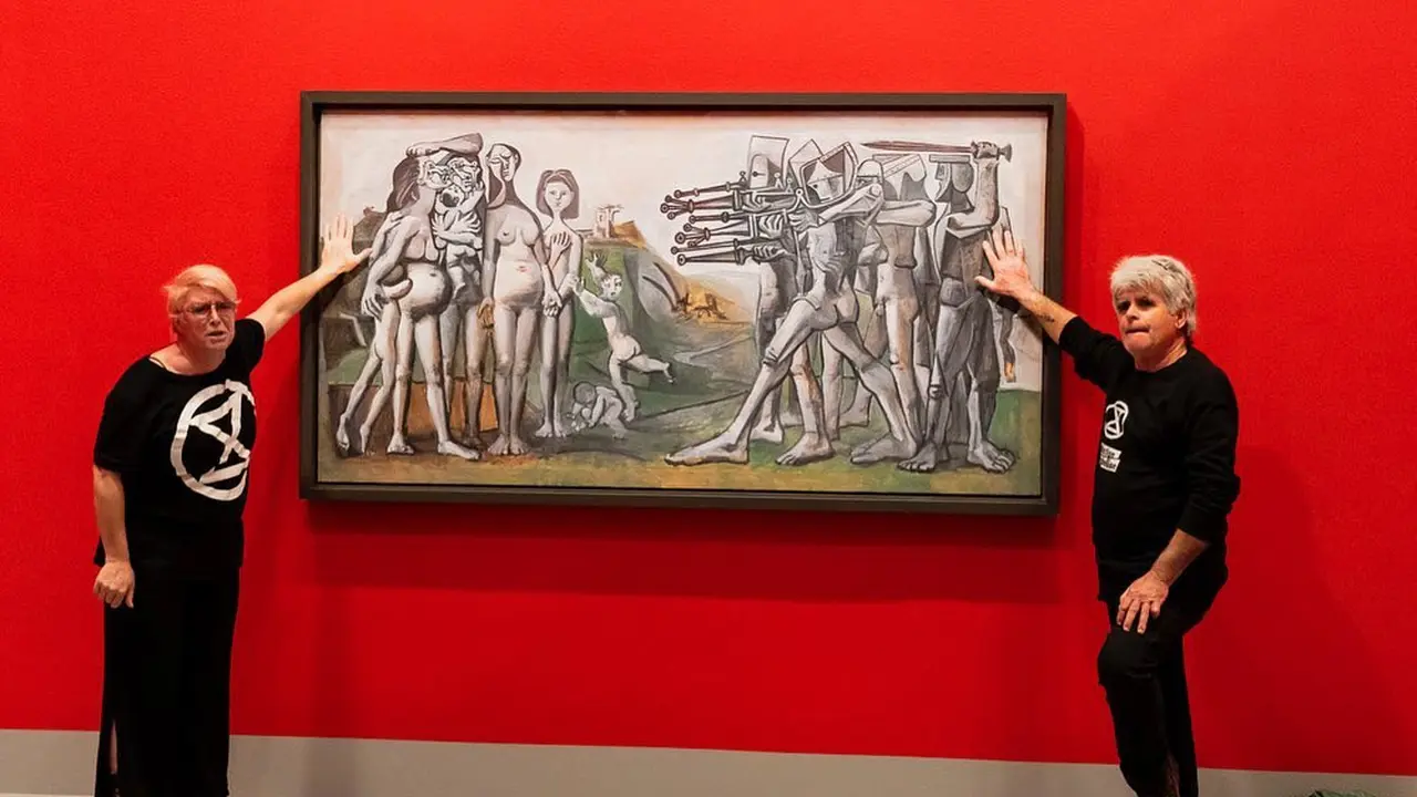Protes Krisis Iklim, 2 Aktivis Lingkungan Lem Tangan ke Lukisan Picasso di Australia