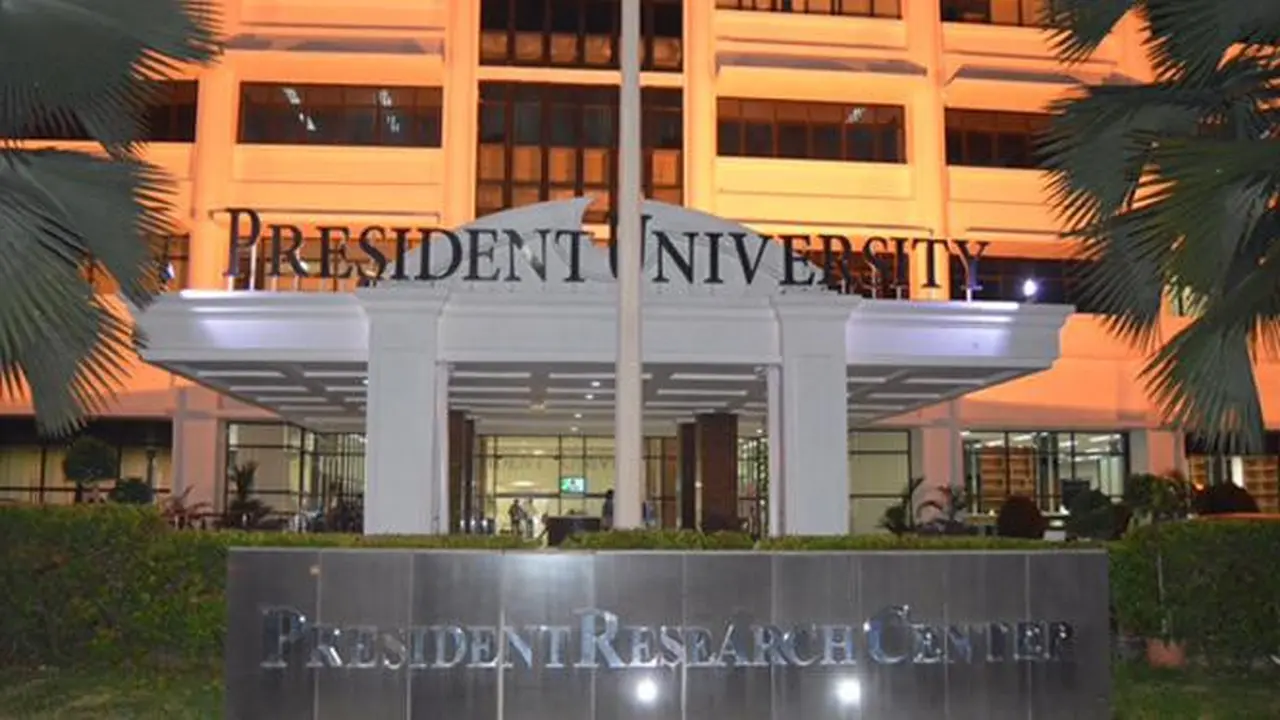 President University Cetak Rekor Lulusan Terbaik