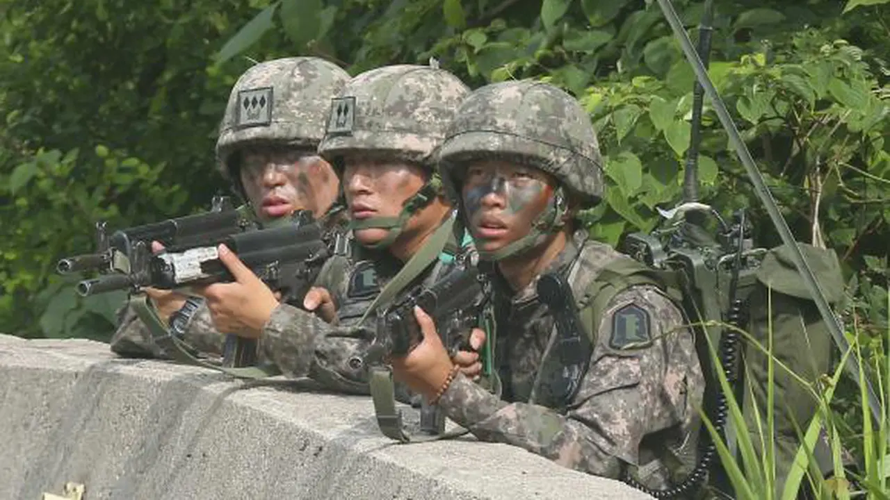 Prajuit Korea Selatan