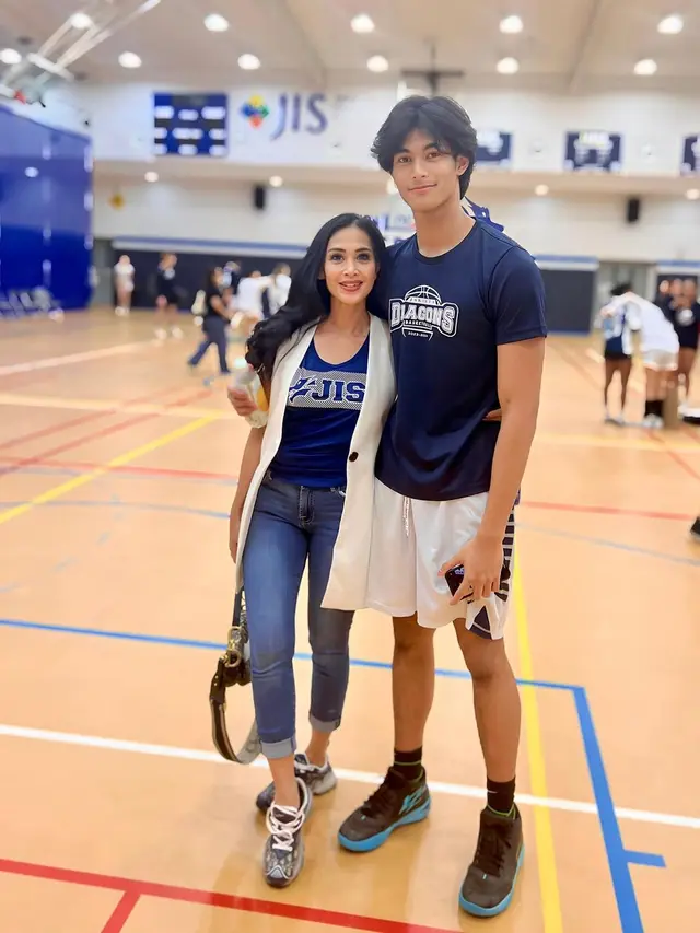 Potret Marciano Nicholas Jatmiko, Anak Bungsu Diah Permatasari yang Miliki Paras Tampan