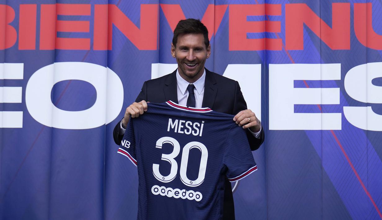 Pemain asal Argentina itu akan memakai nomor punggung 30 dan menerima gaji sebesar 35 juta euro (Rp 590 miliar) per musim setelah menandatangani kontrak bersama PSG. (Foto: AP/Francois Mori)