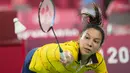 Lianne Tan yang berusia sembilan tahun diatas Gregoria bukanlah lawan sembarangan. Keikutsertaannya pada Olimpiade kali ini merupakan yang ketiga bagi Tan sementara Gregoria melakoni debutnya di pesta olahraga empat tahunan tersebut. (Foto: AP/Dita Alangkara)
