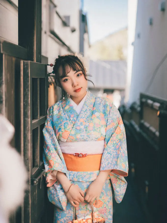 Contoh ilustrasi perempuan Jepang