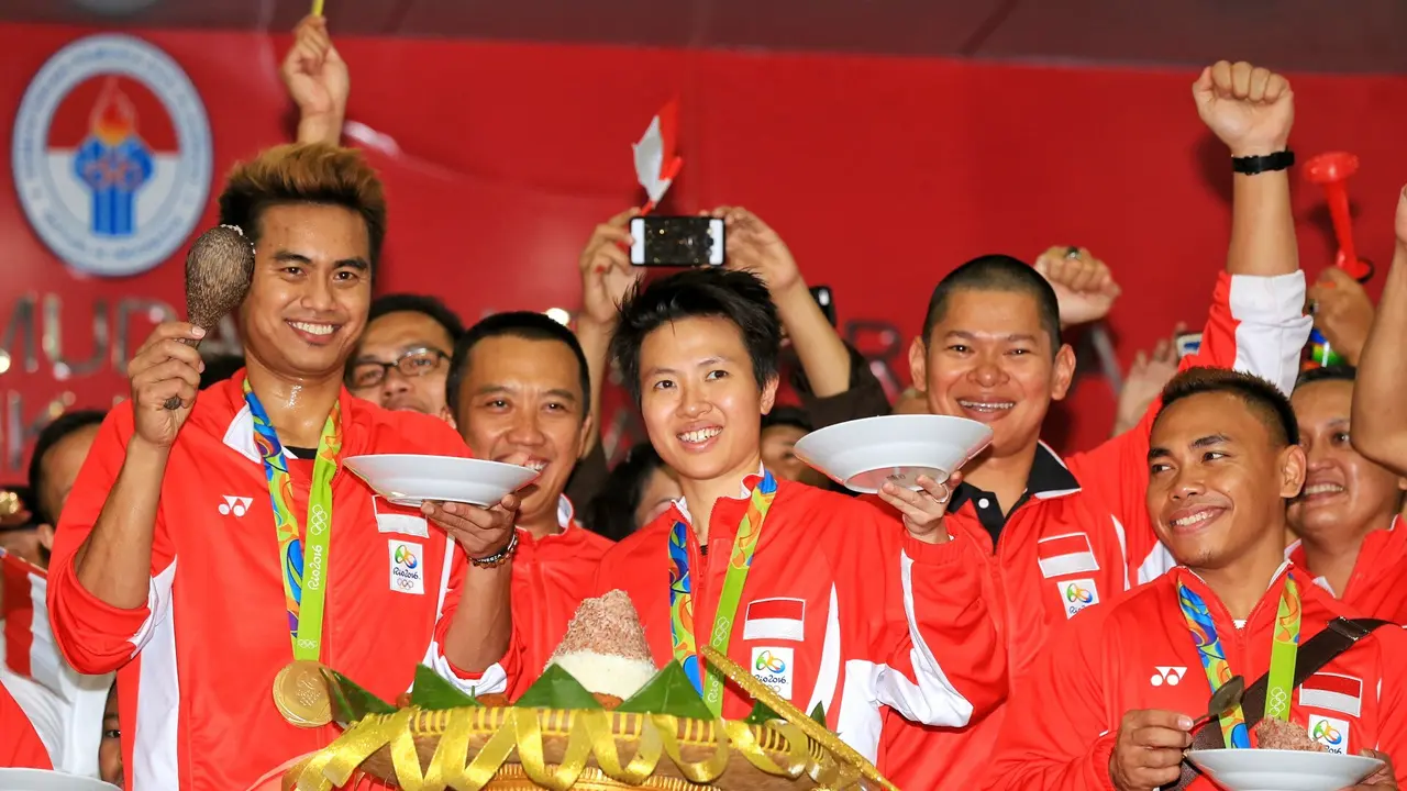 [Bintang] Disambut Meriah, Tontowi Ahmad dan Liliyana Natsir Terharu