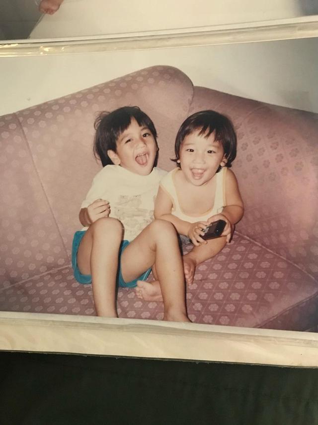 8 Potret Kompak Giorgino Abraham dan Sang Adik Lorenzo, Sibling Goals