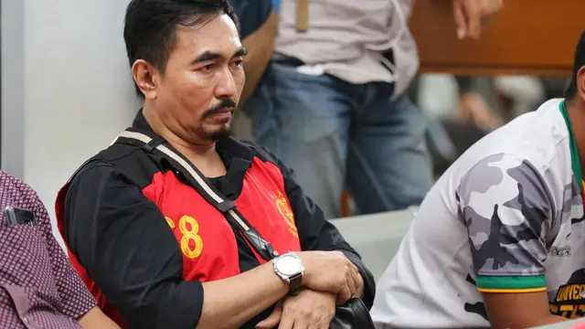 [Bintang] Gatot Brajamusti