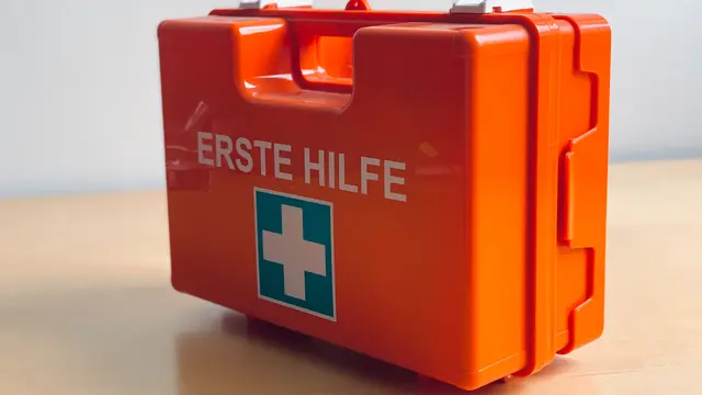 Contoh ilustrasi P3K