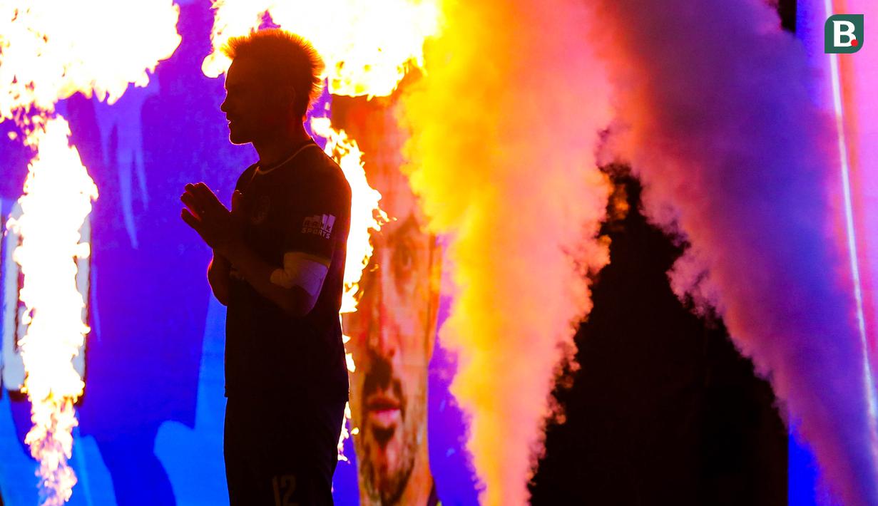 Pemain Fury Squad, Falcao memasuki lapangan pertandingan dalam laga perebutan peringkat ketiga Futsal X Series 2 melawan Lynx Hunters yang berlangsung di GOR UNJ, Rawamangun, Jakarta, Minggu (18/01/2026). (Bola.com/Bagaskara Lazuardi)