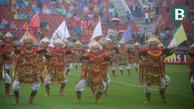 Pembukaan BRI Liga 1 2023/2024 antara Bali United melawan PSS Sleman di Stadion Kapten I Wayan Dipta, Gianyar, Sabtu (1/7/2023) sore WIB.