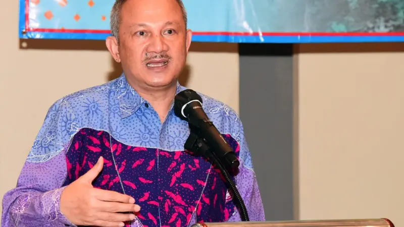 Sekda Provinsi Jabar Setiawan Wangsaatmaja saat membuka Rapat Koordinasi Peluang Usaha Ekspor dan Subtitusi Impor Produk Tanaman Pangan Khususnya Porang. (Foto: Humas Pemprov Jabar)