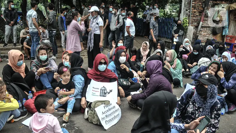 Demo Ratusan Pencari Suaka Afghanistan