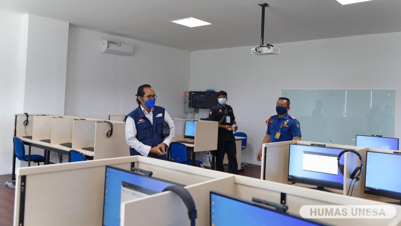 Unesa siap menggelar UTBK SBMPTN dengan prokes ketat (Dian Kurniawan/Liputan6.com)