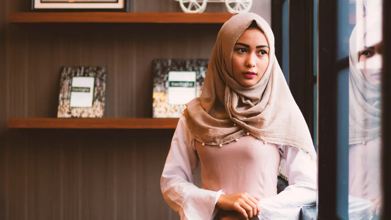 perempuan pecah