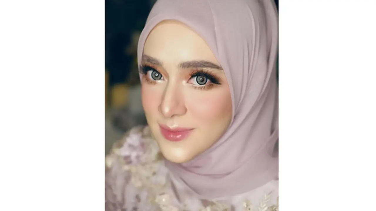 6 Potret Terbaru Fairuz A Rafiq yang Makin Tirus, Disebut Mirip Boneka Barbie