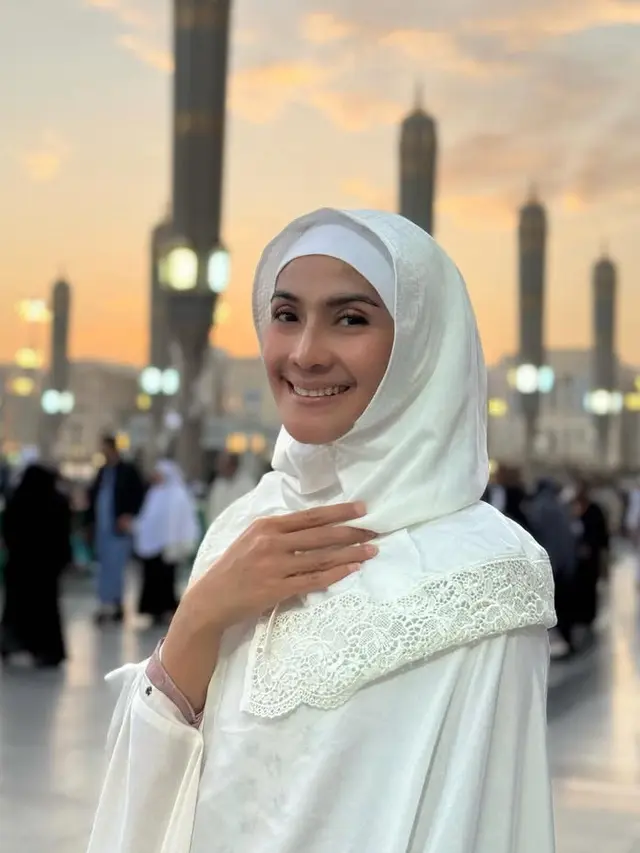 Artis Pilih Laksanakan Umrah di Penghujung Tahun 2024.
