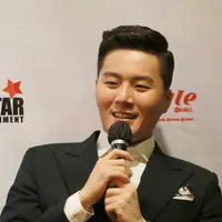 Eru dalam preskon konsernya di Jakarta (Galih W Satria/Bintang.com)