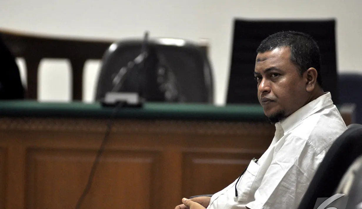 Ramadhani Ismy mengikuti sidang tuntutan di Pengadilan Tipikor, Jakarta, Senin (1/12/2014). (Liputan6.com/Miftahul Hayat)