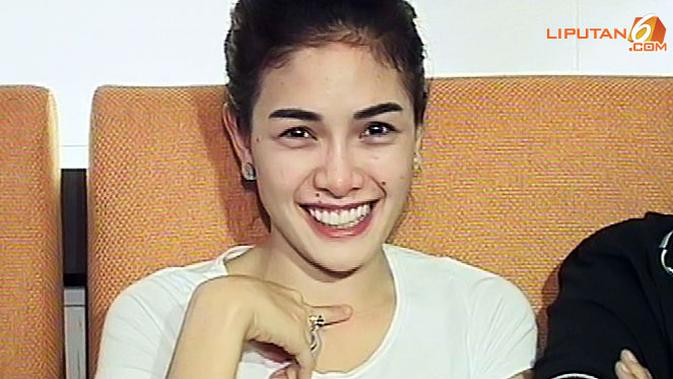 Nikita Mirzani Dikenal Karena Take Me Out Dan Siraman Air Panas Showbiz Liputan6 Com