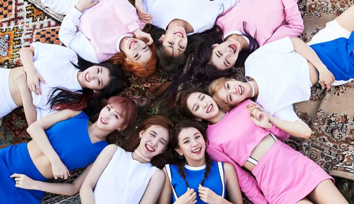 Pada Selasa (10/4) pukul 2.30 siang waktu Korea Selatan, lagu What Is Love sudah mendapatkan predikat all-kill. (Foto: Soompi.com)