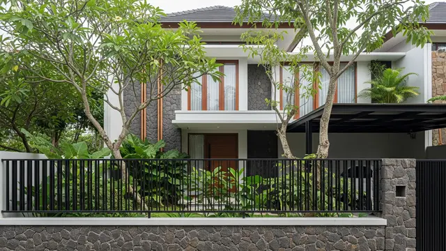 Pagar Batu Alam Kombinasi Besi