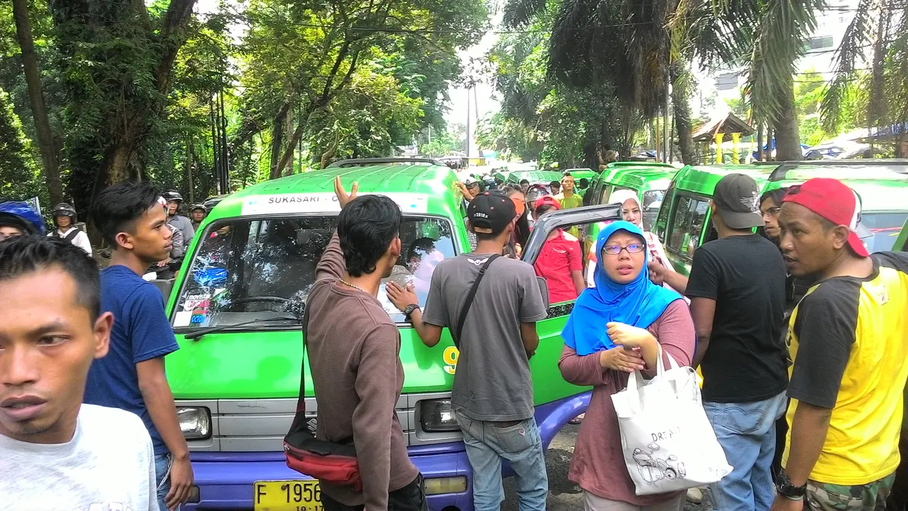 Demo Angkot Bogor