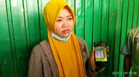 Ami'ul Khasanah, perempuan asal Desa Talokwohmojo, Kecamatan Ngawen, Kabupaten Blora, yang terjegal jadi salah satu perangkat desa di kampungnya. (Liputan6.com/Ahmad Adirin)