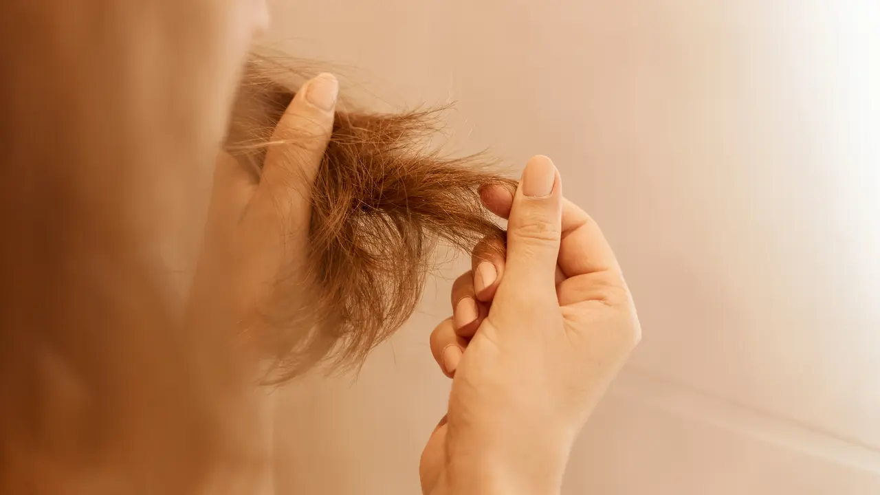 Cara Mengatasi Rambut Bercabang agar Rambut Kembali Sehat