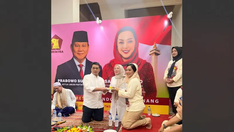 Calon Anggota DPRD DKI Jakarta Sasha Tutuko meresmikan posko pemenangan untuk dirinya yang akan maju di daerah pemilihan (dapil) 7 meliputi Setiabudi, Pesanggrahan, Cilandak, Kebayoran Baru dan Kebayoran Lama, Jumat (28/7/2023).