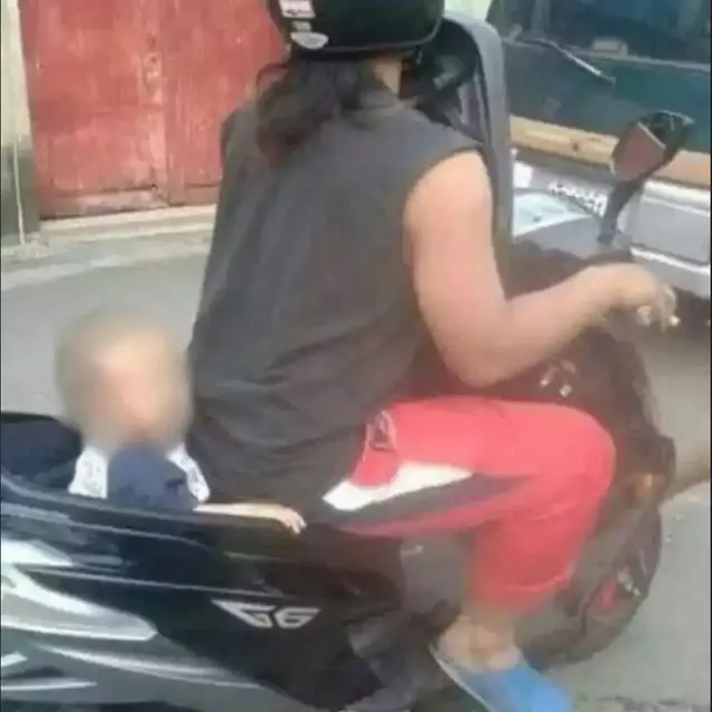 6 Potret Tempat Duduk Nyeleneh di Motor Ini Bikin Tepuk Jidat, Menyusahkan Diri