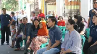 Kaesang Diantar Ibu Negara Iriana Jokowi Saat Mencoblos Pilkada Jateng