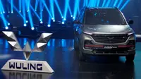 Almaz RS produk pertama memakai logo baru Wuling (Otosia.com/Nazar Ray)