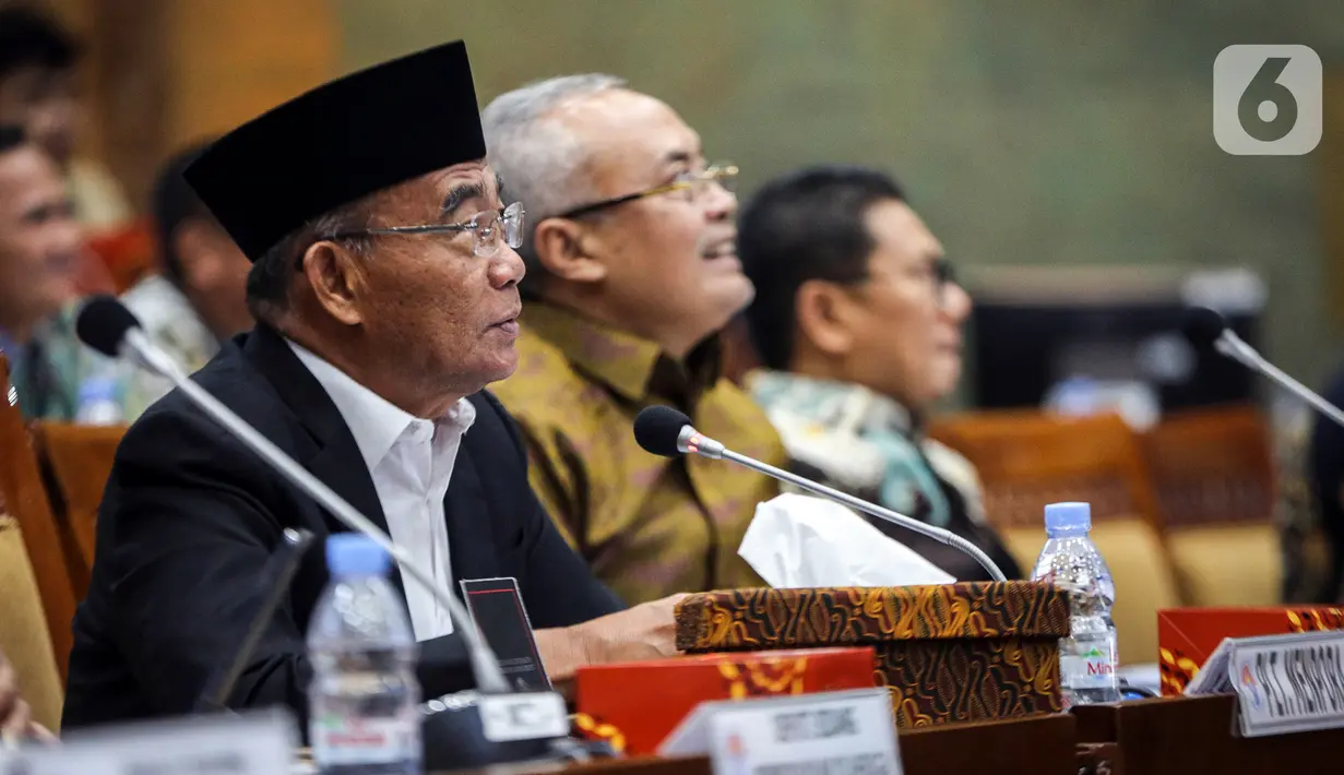 Muhadjir menyebut syarat-syarat yang diajukan Indonesia sudah ada yang diakomodasi oleh FIFA. (Liputan6.com/Faizal Fanani)