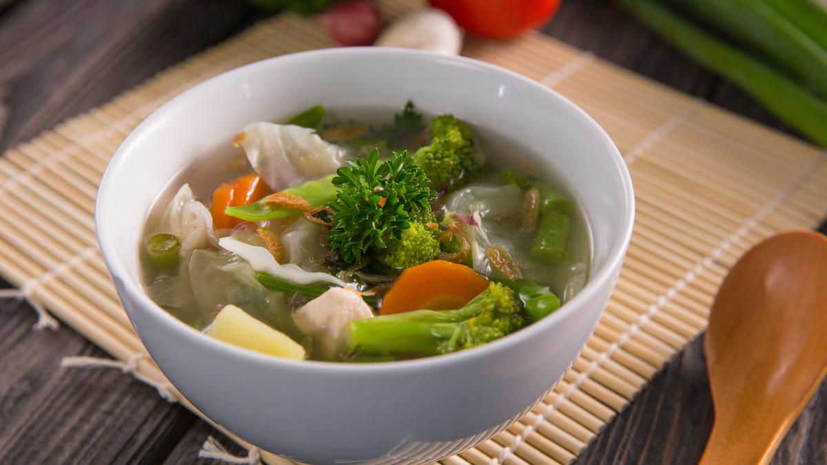 Resep Sayur Sop Sisa, Cara Cerdas Olah Jadi Makanan Baru yang Nikmat