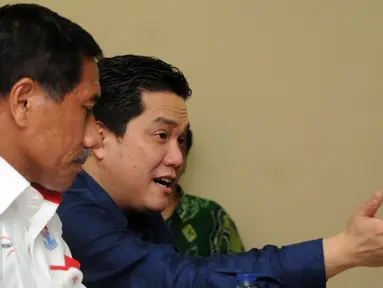 Ketua Umum KOI, Erick Thohir memberikan keterangan saat rapat bersama Satlak Prima dan Kemenpora di Jakarta, Rabu (2/12/2015). Rapat membahas persiapan atlet jelang Olimpiade Rio de Janeiro 2016. (Liputan6.com/Helmi Fithriansyah)