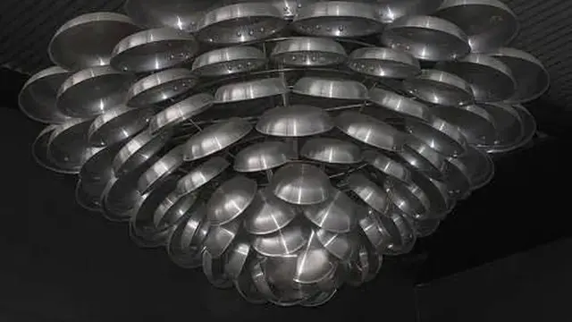 6 Potret Bentuk Lampu Gantung Nyeleneh, Ada yang dari Panci
