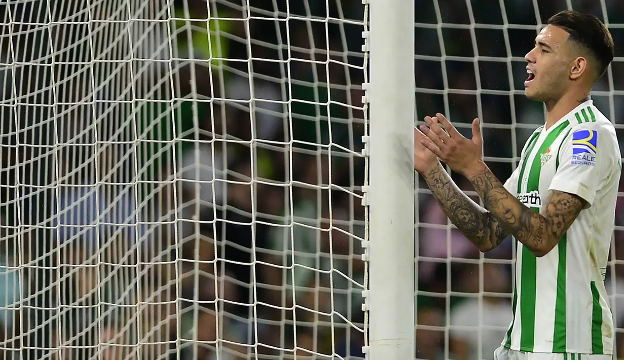 4. Arnaldo Sanabria (Real Betis) - 6 Gol. (AFP/Cristina Quicler)