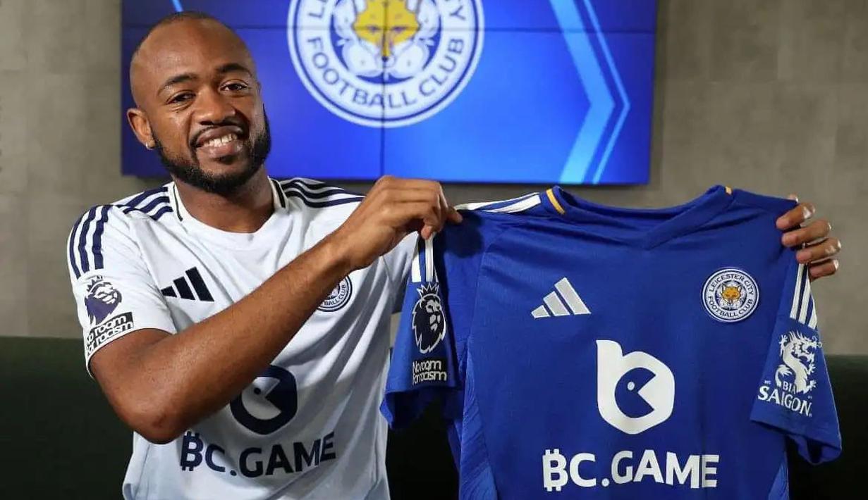 Striker asal Ghana berusia 32 tahun kelahiran 11 September 1991, Jordan Ayew baru saja hijrah pada awal musim 2024/2025 dari Crystal Palace ke Leicester City per 23 Agustus 2024. The Foxes menjadi klub keempatnya di Premier League setelah sebelumya sempat membela Aston Villa, Swansea City dan Crystal Palace mulai 2015/2016. Hingga kini ia telah bermain dalam 276 laga di Premier League dengan torehan 37 gol dan 25 assist. (lcfc.com)