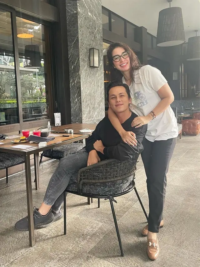 [Fimela] Ussy Sulistiawaty dan Andhika Pratama