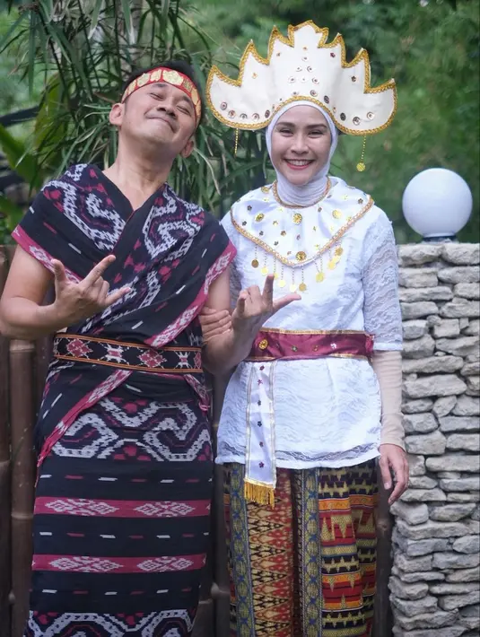 Zaskia Adya Mecca dan Hanung Bramantyo (Instagram/zaskiadyamecca)