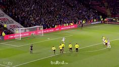 Berita video highlights Premier League 2017-2018, Watford vs Huddersfield, dengan skor 1-4. This video presented by BallBall.