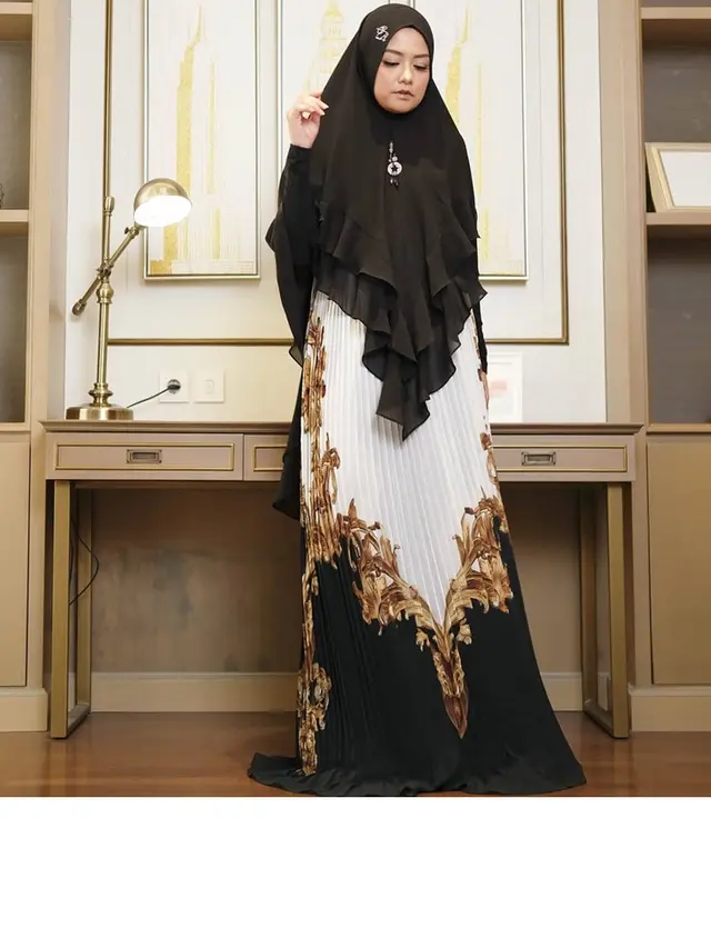 Jarang Tersorot, Ini 7 Potret Terbaru Tika Eks T2 yang Makin Anggun dengan Hijab Syari
