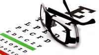 Tak perlu menunggu ada masalah, ini tiga alasan rutin periksa mata ke dokter mata.(Foto: eyewearlasvegas.com)