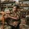 8 Tanda Furnitur Lama Lebih Baik Diperbaiki Daripada Dibuang untuk Hunian Berkelanjutan