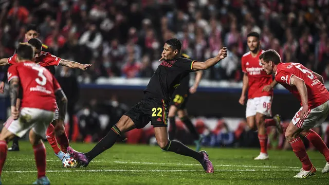 Benfica vs Ajax Berakhir Tanpa Pemenang