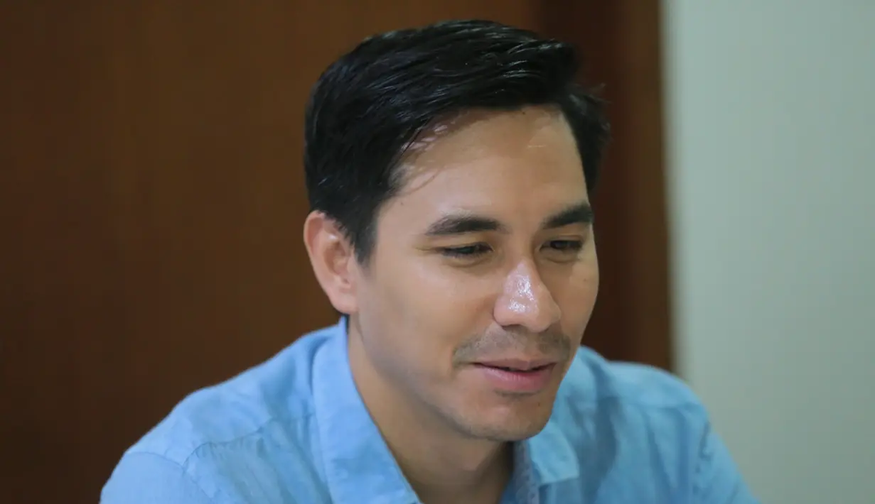 Film yang mengangkat kisah nyata siswa (Dermawan Bakrie, Rio Satriawan, dan Yusuf Ariyadi) dari SMA 3 Solo yang terjadi pada tahun 2008 silam. Kisah nyata yang akan di fiksikan itu dengan latar generasi muda kekinian. (Adrian Utama/Bintang.com)