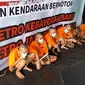 Polsek Metro Kebayoran Baru ungkap sindikat pencurian sepeda motor, 6 pelaku ditangkap. (Liputan6.com/Ady Anugrahadi)