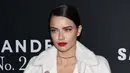 Namun Adriana Lima tidak terlalu serius dengan ajakan kencan Justin Bieber. (AFP/Bintang.com)